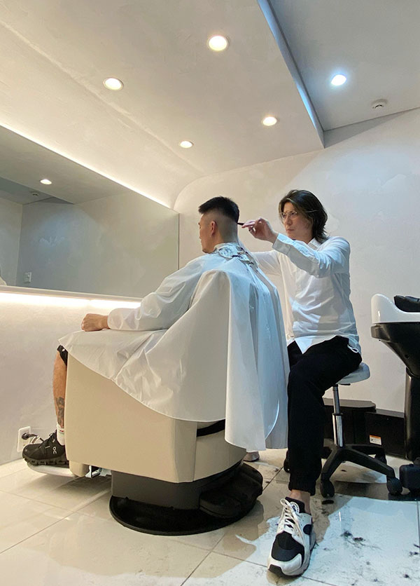 六本木駅より5分西麻布のバーバーサロン（理容室・床屋） メンズヘアドレッサー/CEO MASA